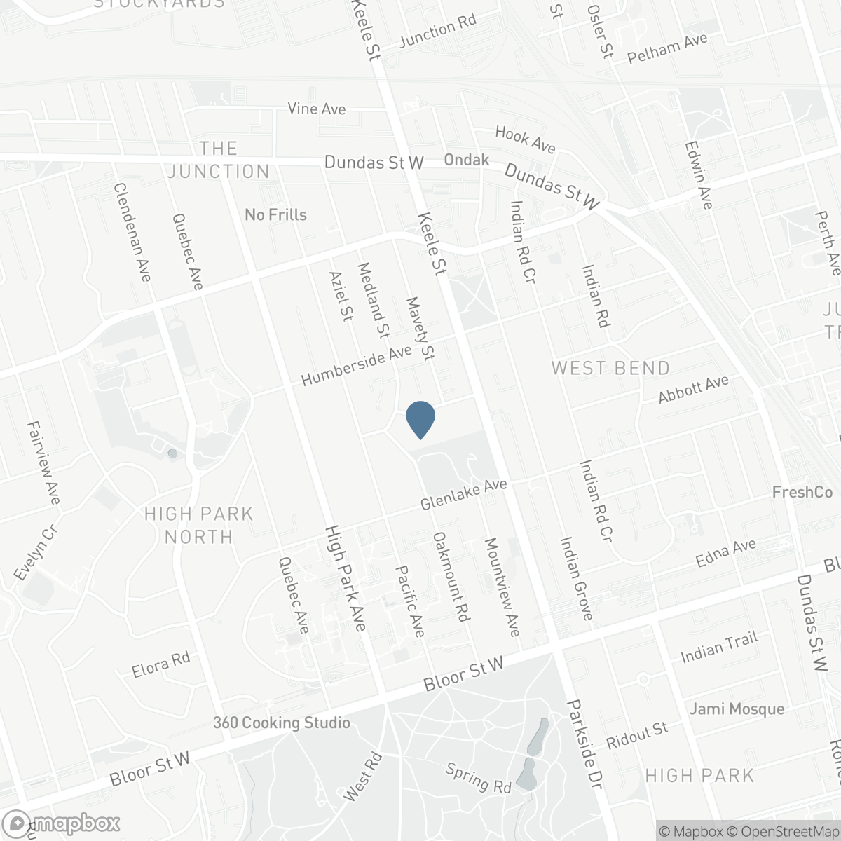 37 HILLSVIEW AVENUE, Toronto, Ontario M6P 1J4